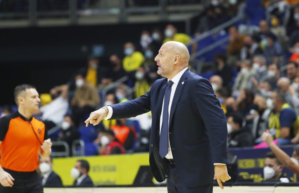 Fenerbahçe Erkek Basketbol Takımı Başantrenörü Aleksandar Djordjevic