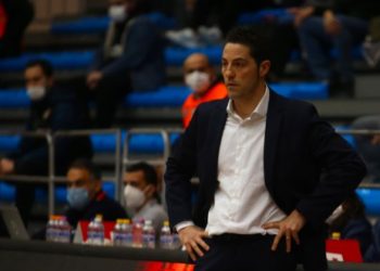 Fenerbahçe Kadın Basketbol Takımı Başantrenörü Victor Lapena