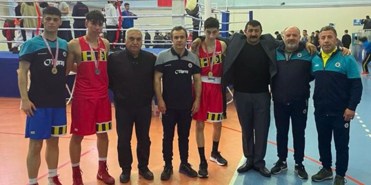Boksörlerimiz, Gençler Ferdi Boks Şampiyonası’nı 5 madalyayla tamamladı