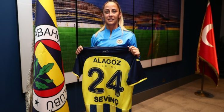 Sevinç Çorlu Fenerbahçe'de