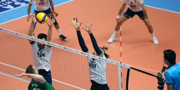 Bursa Büyükşehir Belediye Spor - Fenerbahçe HDI Sigorta