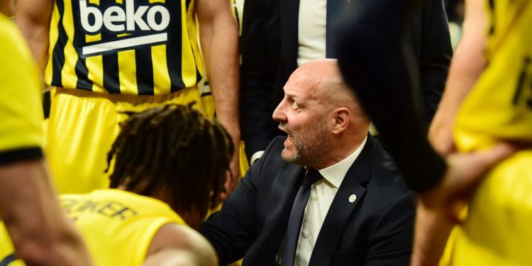 Fenerbahçe Erkek Basketbol Takımı Başantrenörü Aleksandar Djordjevic