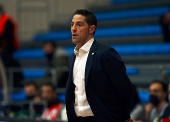 Fenerbahçe Kadın Basketbol Takımı Başantrenörü Victor Lapena