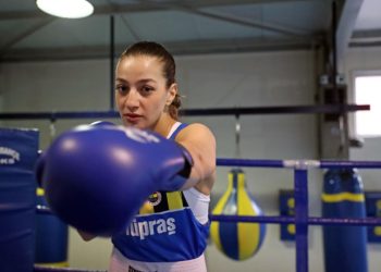 Fenerbahçeli milli boksör Buse Naz Çakıroğlu