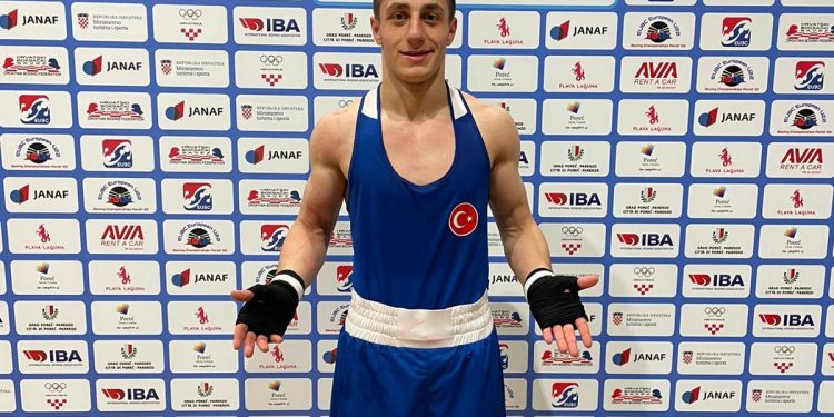 Milli boksörümüz Kerem Özmen, Avrupa Şampiyonu oldu