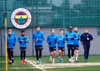 Fenerbahçe, Trabzonspor maçının hazırlıklarına başladı