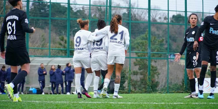 Fenerbahçe - Ataşehir Belediye Spor