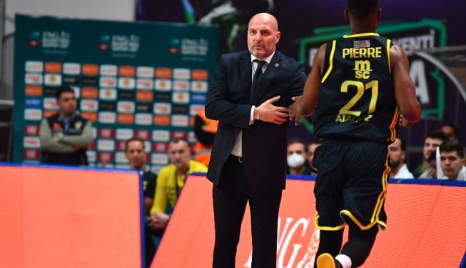 Fenerbahçe Erkek Basketbol Takımı Başantrenörü Aleksandar Djordjevic