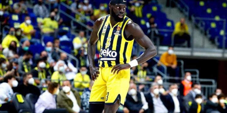 Fenerbahçe Beko’da Marial Shayok ile yollar ayrıldı