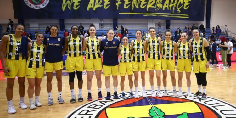 Fenerbahçe Kadın Basketbol Takımı