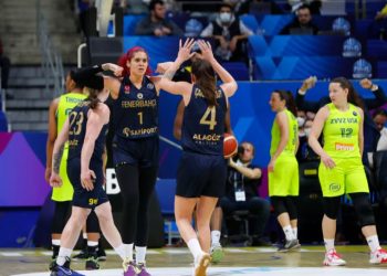 Fenerbahçe Safiport EuroLeague'de finalde