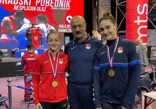 Buse Naz Çakıroğlu ve Büşra Işıldar'dan altın madalya