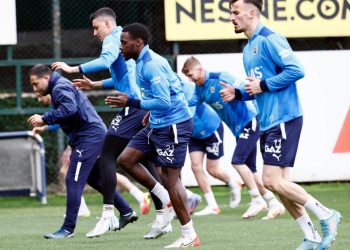 Fenerbahçe, Beşiktaş maçının hazırlıklarına başladı