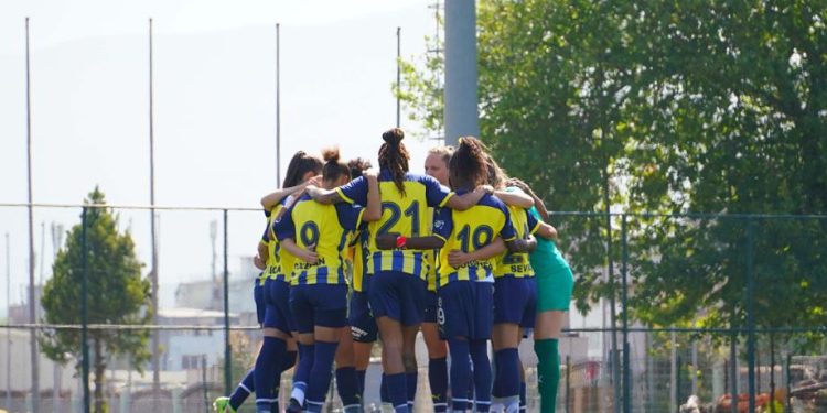 Fenerbahçe Kadın Futbol Takımı