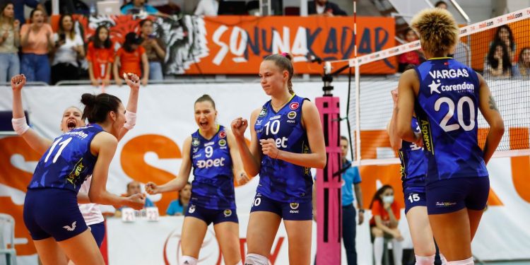 Fenerbahçe Kadın Voleybol Takımı