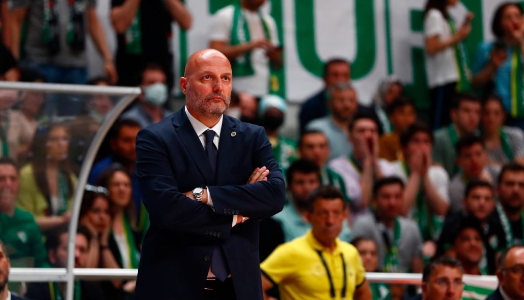 Fenerbahçe Erkek Basketbol Takımı Başantrenörü Aleksandar Djordjevic