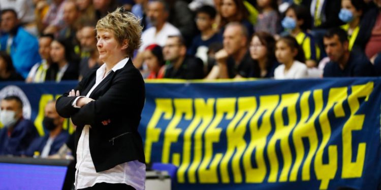 Fenerbahçe Kadın Basketbol Takımı Başantrenörü Marina Maljkovic