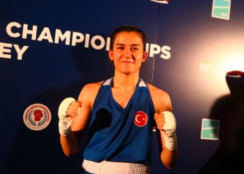 Fenerbahçeli milli boksörümüz Hatice Akbaş