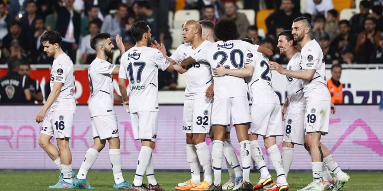 Fenerbahçe Futbol Takımı