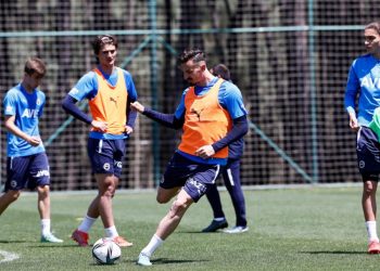 Fenerbahçe'de VavaCars Fatih Karagümrük maçının hazırlıkları başladı