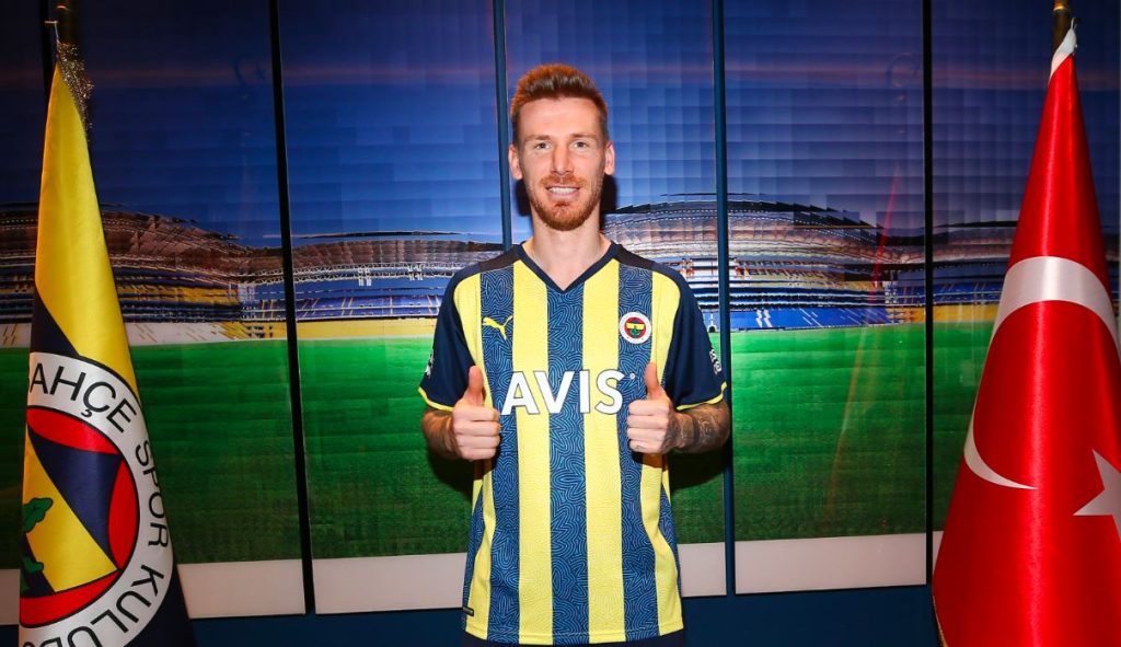 Serdar Aziz 3 yıl daha Fenerbahçemizde