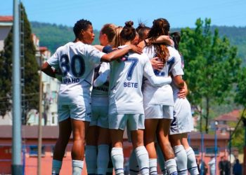 Fenerbahçe Kadın Futbol Takımı