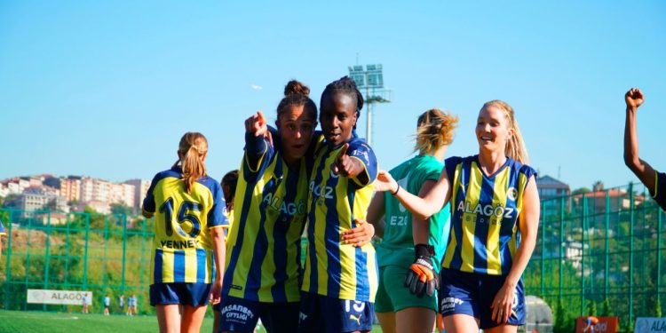 Fenerbahçe Kadın Futbol Takımı