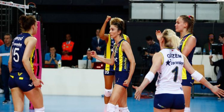 Fenerbahçe Kadın Voleybol Takımı