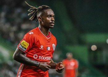 Fenerbahçe, Henrique Lincoln'u açıkladı