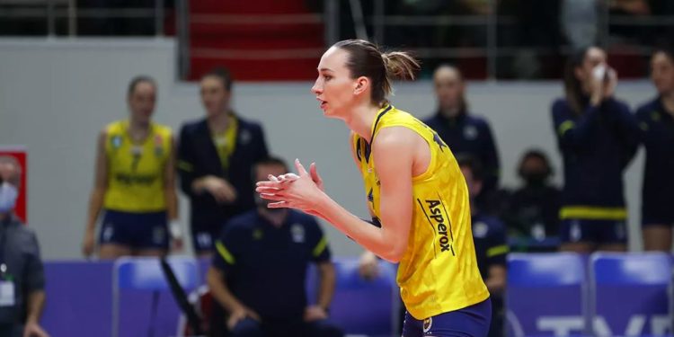 Fenerbahçeli voleybolcu Anna Lazareva