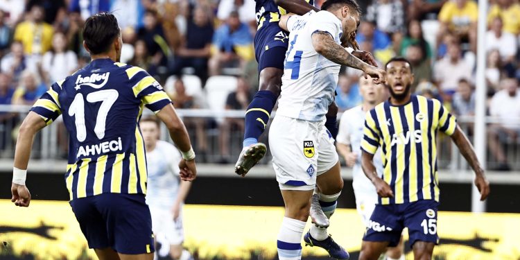 Fenerbahçe, Dinamo Kiev’i konuk ediyor