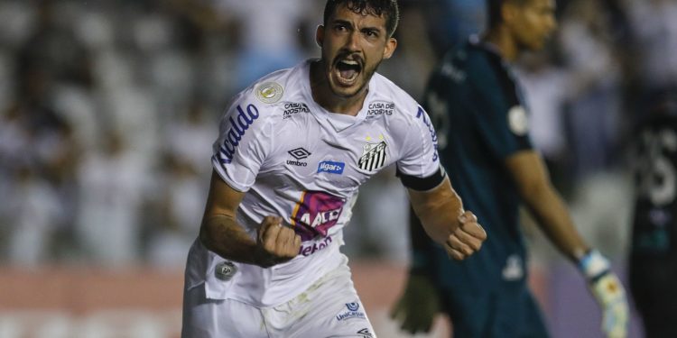 Fenerbahçe Gustavo Henrique ile prensipte anlaştı