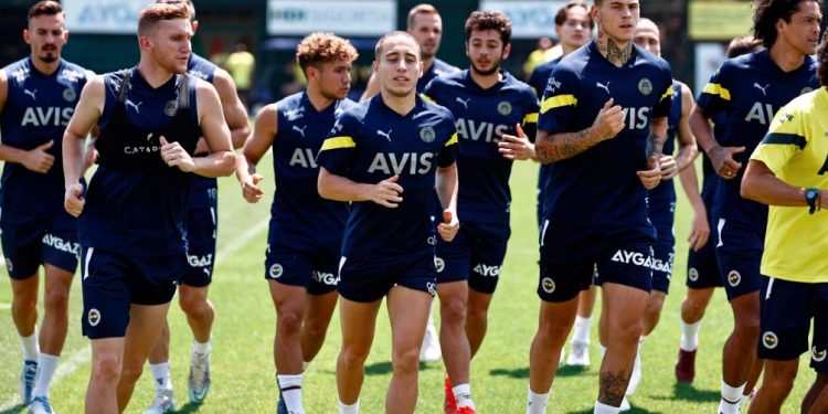 Fenerbahçe, Dinamo Kiev’le oynanacak rövanş maçının hazırlıklarına başladı