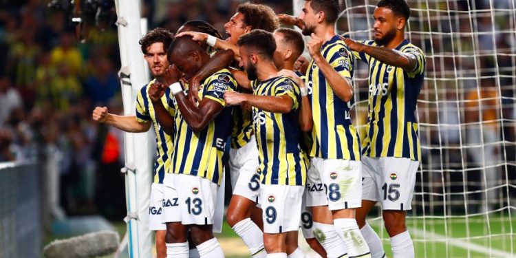 Fenerbahçe Futbol Takımı