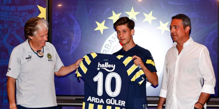 Fenerbahçe'de 10 numara Arda Güler’in