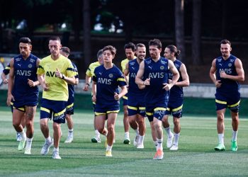 Fenerbahçe, Austria Wien maçı hazırlıklarına başladı