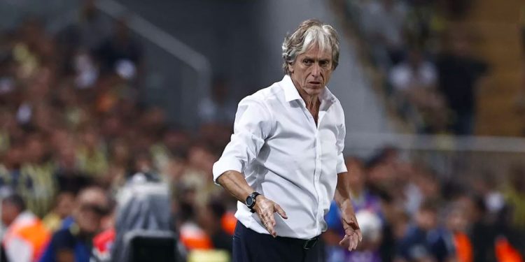 Fenerbahçe Teknik Direktörü Jorge Jesus