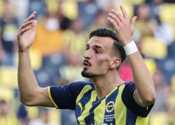 Mergim Berisha Augsburg'a kiralandı