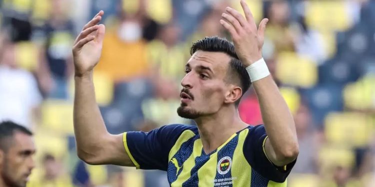 Mergim Berisha Augsburg'a kiralandı