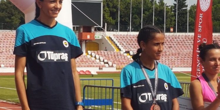 Fenerbahçeli atletlerimiz Özlem Kaya Alıcı & Derya Kunur