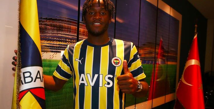 Michy Batshuayi Fenerbahçe'de