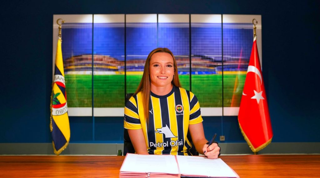 Kristen Leigh Ricks, Fenerbahçe Petrol Ofisi'nde