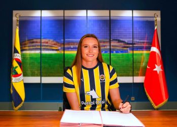 Kristen Leigh Ricks, Fenerbahçe Petrol Ofisi'nde