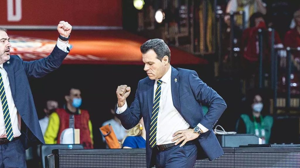 Fenerbahçe Erkek Basketbol Takımı Başantrenörü Dimitris Itoudis