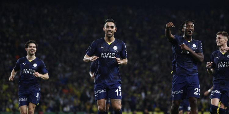 Fenerbahçe Futbol Takımı