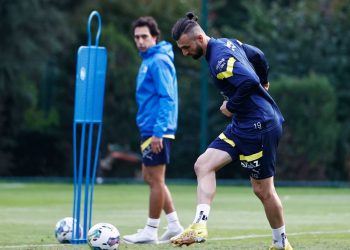 Fenerbahçe'de Fatih Karagümrük maçının hazırlıkları başladı