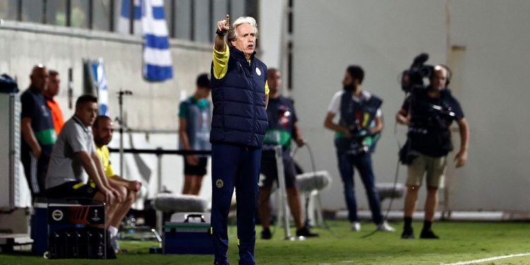 Fenerbahçe Teknik Direktörü Jorge Jesus