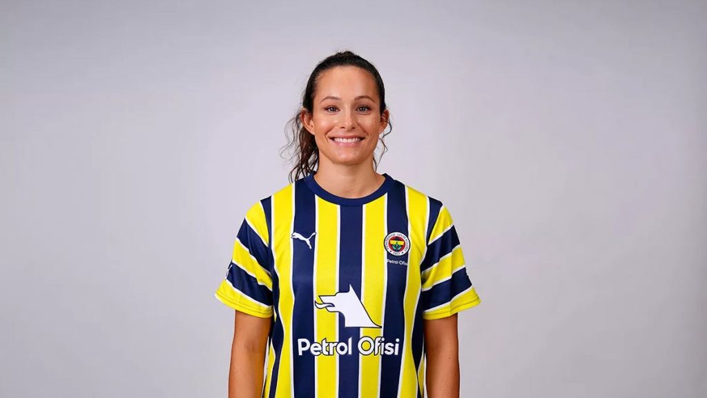Danielle Julia Marcano Fenerbahçe'de
