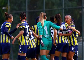 Fenerbahçe Kadın Futbol Takımı