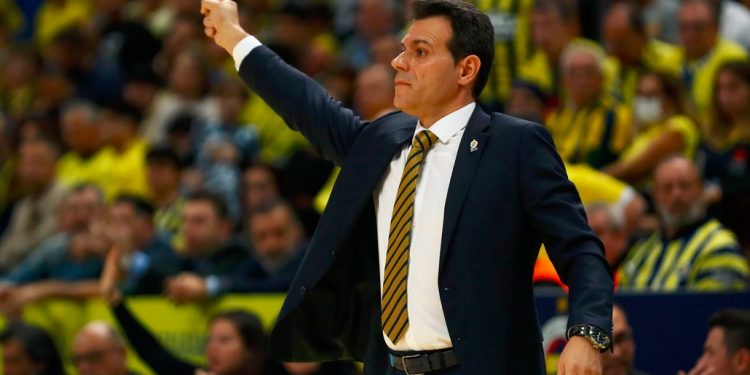 Fenerbahçe Erkek Basketbol Takımı Başantrenörü Dimitris Itoudis
